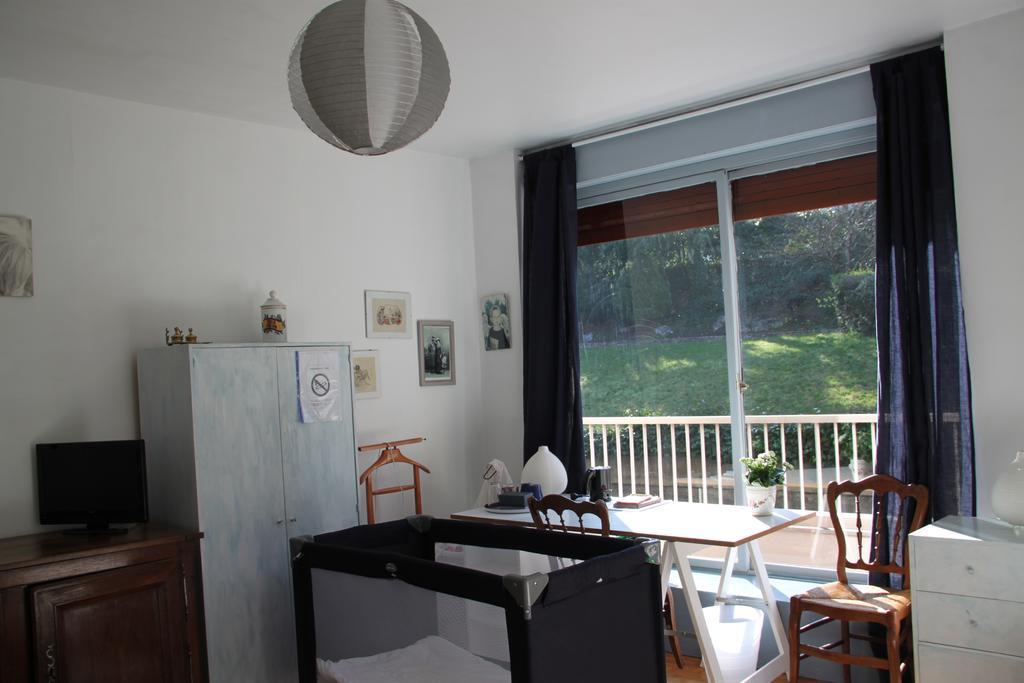 Bed and Breakfast Les Hauts De Perrache Сент-Фуа-ле-Ліон Екстер'єр фото