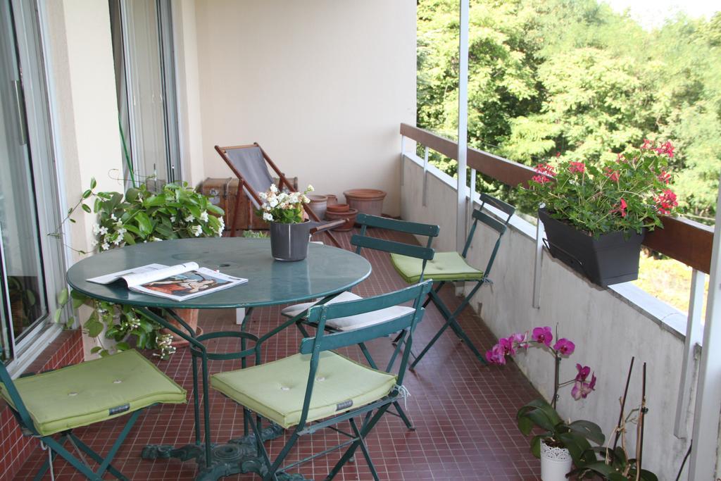 Bed and Breakfast Les Hauts De Perrache Сент-Фуа-ле-Ліон Екстер'єр фото
